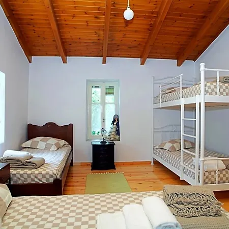 Menelia Holiday home *